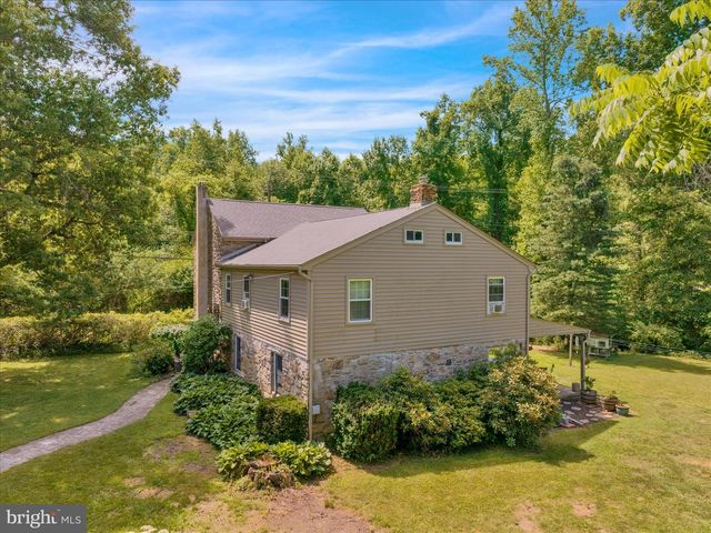 3866 PRICETOWN RD, Fleetwood, PA 19522
