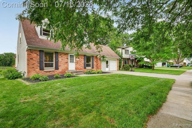 891 Devonshire Boulevard, Brighton, MI 48116