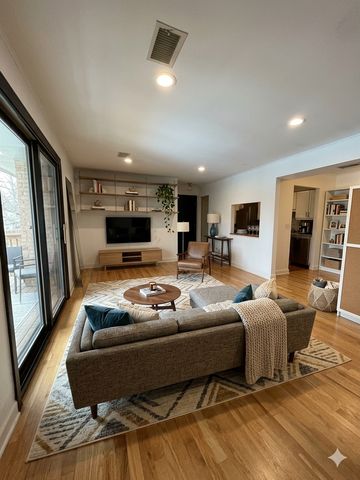 1728 Fayette Walk M, Hoffman Estates, IL 60169