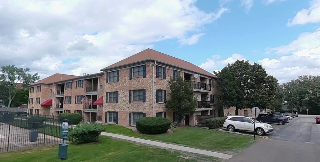 1728 Fayette Walk M, Hoffman Estates, IL 60169