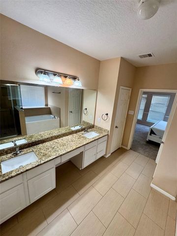 9730 Wheaton Edge Lane, Houston, TX 77095