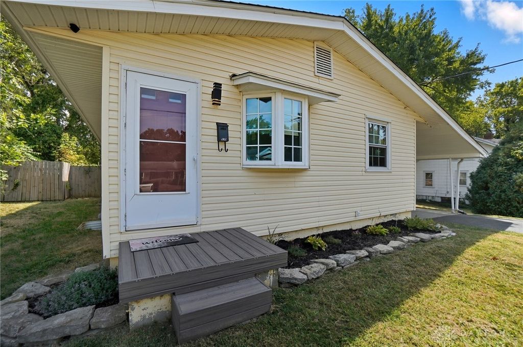 630 N 11th Street, Miamisburg, OH 45342