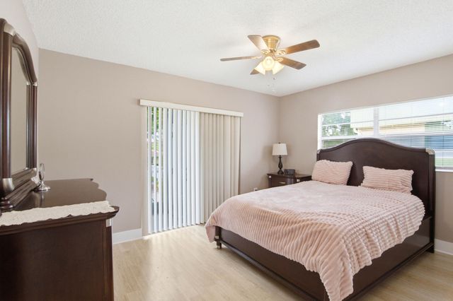 4110 NW 88th Avenue 205, Coral Springs, FL 33065