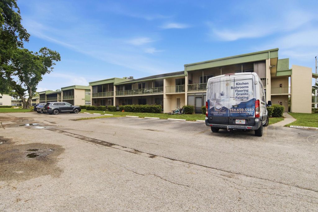 4110 NW 88th Avenue 205, Coral Springs, FL 33065