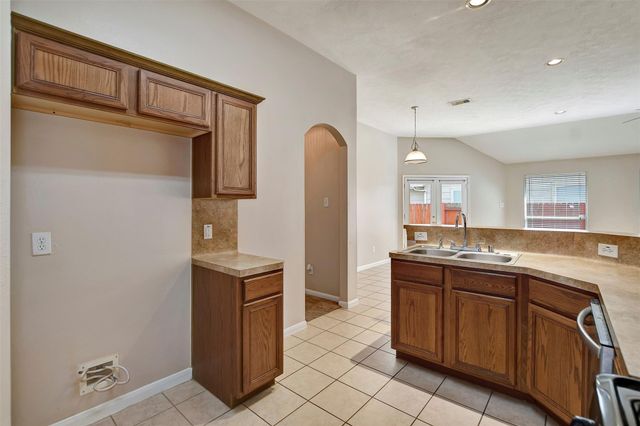 11843 Belle Court, Pinehurst, TX 77362