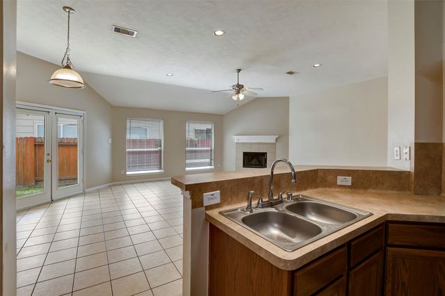 11843 Belle Court, Pinehurst, TX 77362