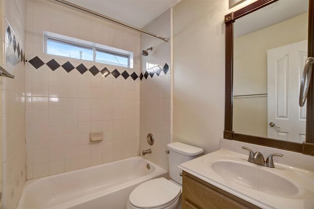 11843 Belle Court, Pinehurst, TX 77362