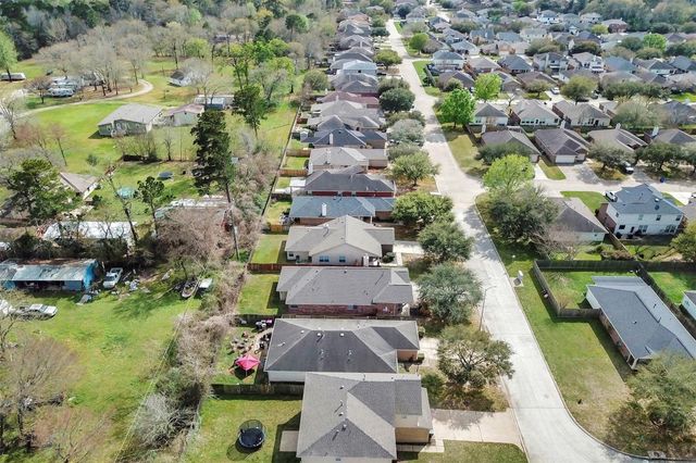 11843 Belle Court, Pinehurst, TX 77362