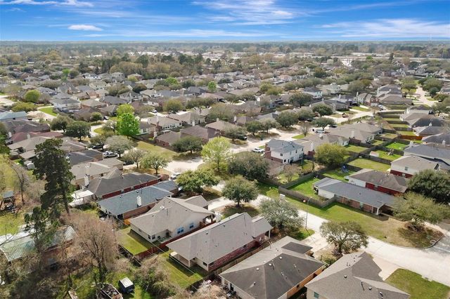 11843 Belle Court, Pinehurst, TX 77362