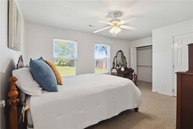 2855 Colten Cove, Fayetteville, AR 72701