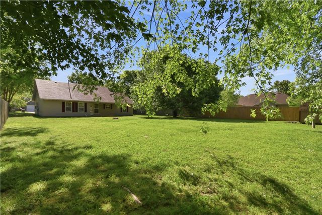 2855 Colten Cove, Fayetteville, AR 72701