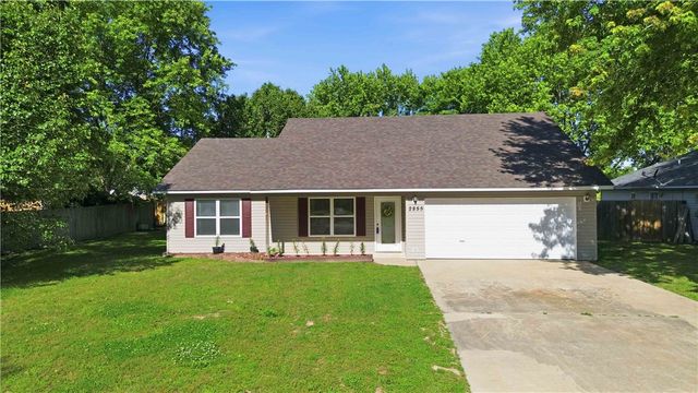 2855 Colten Cove, Fayetteville, AR 72701