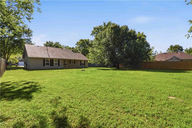 2855 Colten Cove, Fayetteville, AR 72701