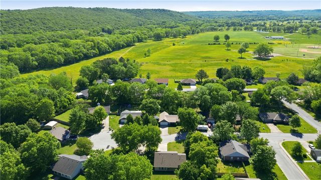 2855 Colten Cove, Fayetteville, AR 72701