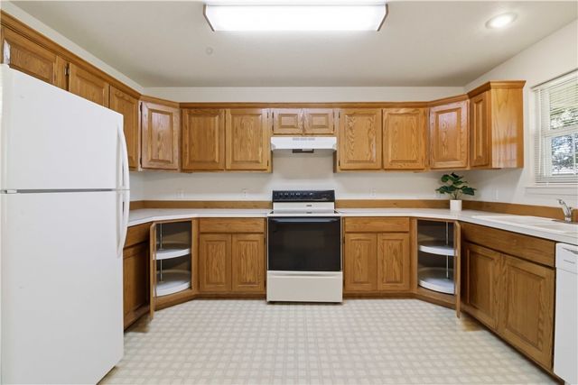 2855 Colten Cove, Fayetteville, AR 72701
