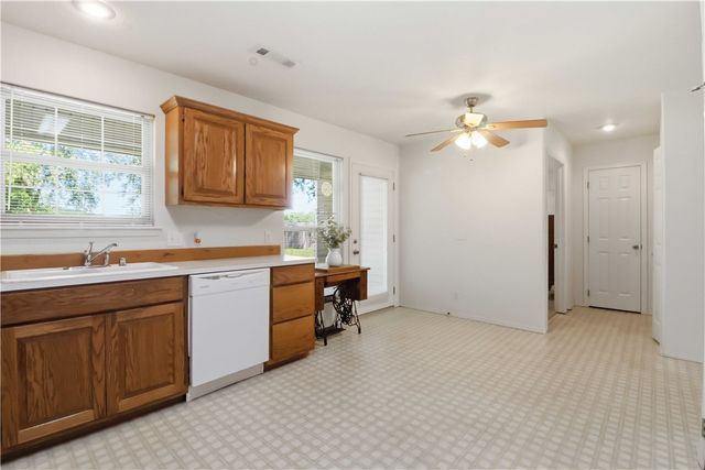 2855 Colten Cove, Fayetteville, AR 72701