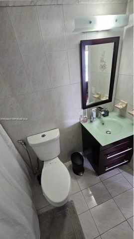 502 NW 87th Ave 403, Miami, FL 33172