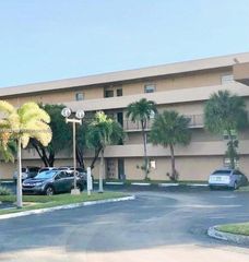 502 NW 87th Ave 403, Miami, FL 33172