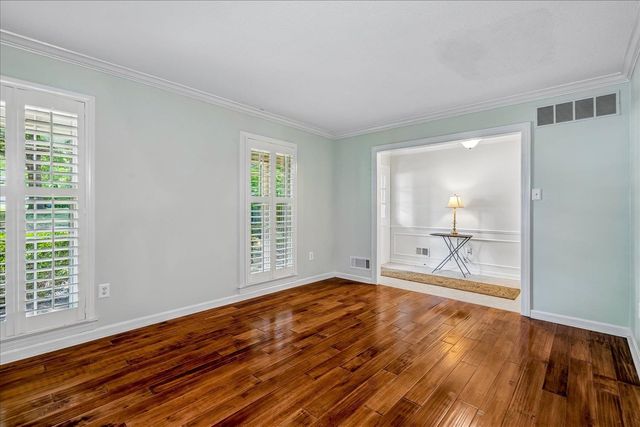 1528 HOLLY HILL DR, Germantown, TN 38138