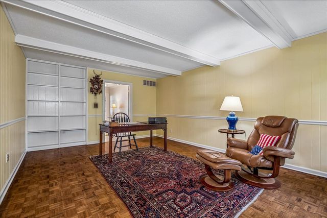 1528 HOLLY HILL DR, Germantown, TN 38138