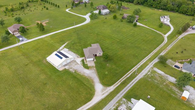 150 Shelbrae Lane, Clever, MO 65631