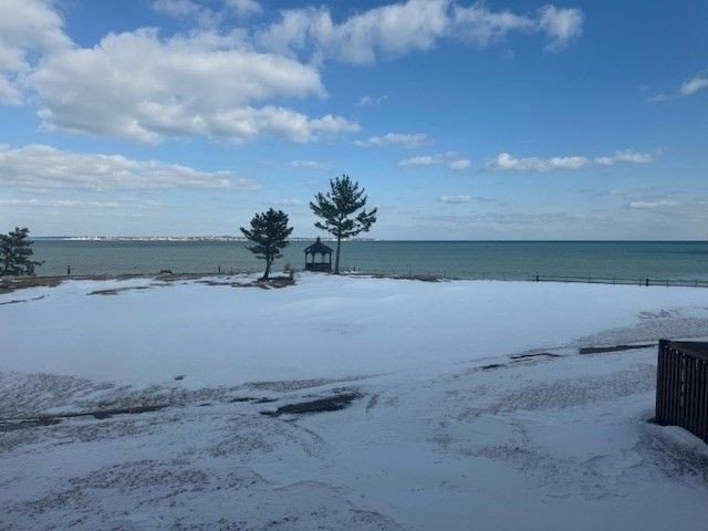 1 Seal Harbor 210, Winthrop, MA 02152