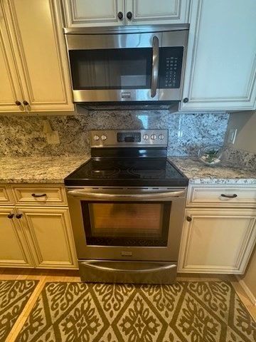 1 Seal Harbor 210, Winthrop, MA 02152