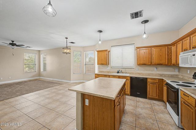 6611 S 25TH Drive, Phoenix, AZ 85041