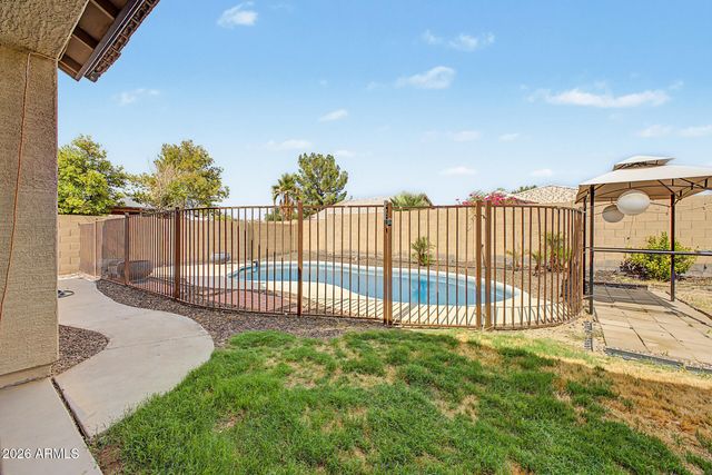 6611 S 25TH Drive, Phoenix, AZ 85041
