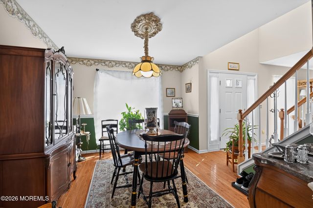 105 Hollow Oak Lane, Manahawkin, NJ 08050