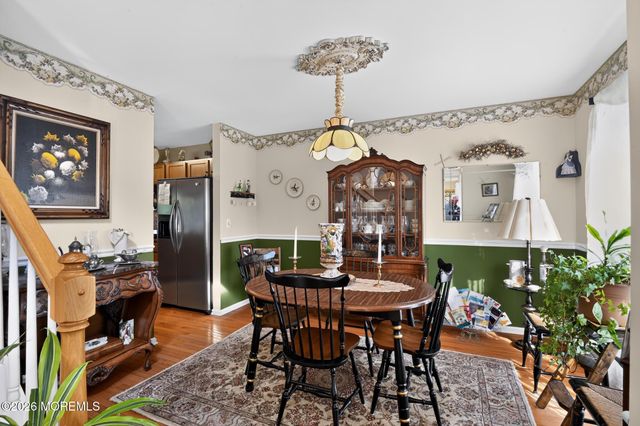 105 Hollow Oak Lane, Manahawkin, NJ 08050