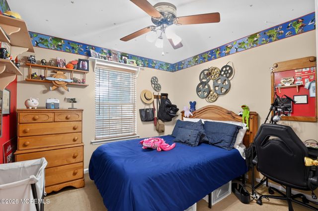 105 Hollow Oak Lane, Manahawkin, NJ 08050