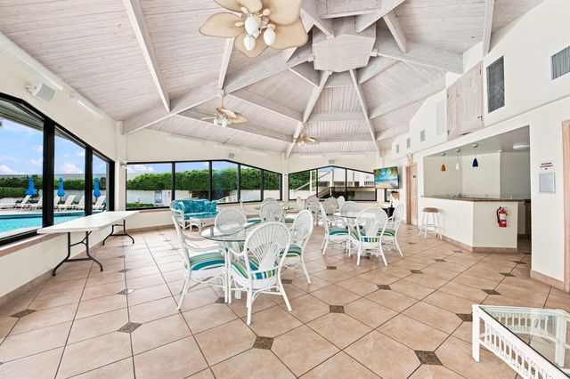 3589 S Ocean Boulevard 808, South Palm Beach, FL 33480