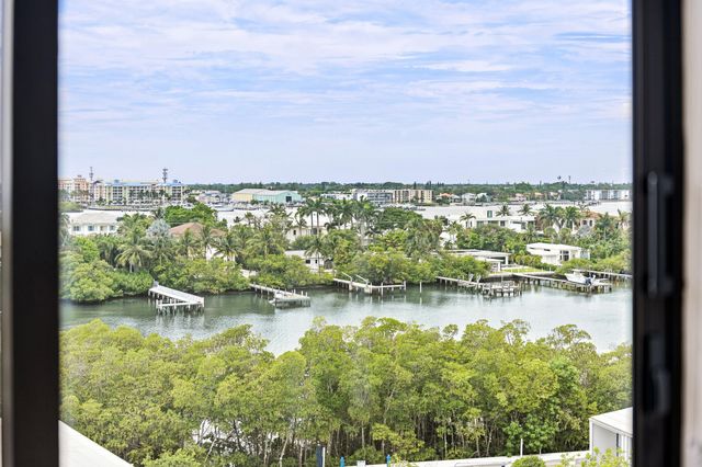 3589 S Ocean Boulevard 808, South Palm Beach, FL 33480