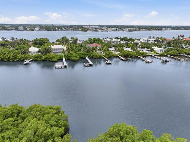 3589 S Ocean Boulevard 808, South Palm Beach, FL 33480