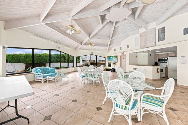 3589 S Ocean Boulevard 808, South Palm Beach, FL 33480