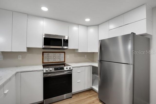 11945 143RD STREET 7217, Largo, FL 33774