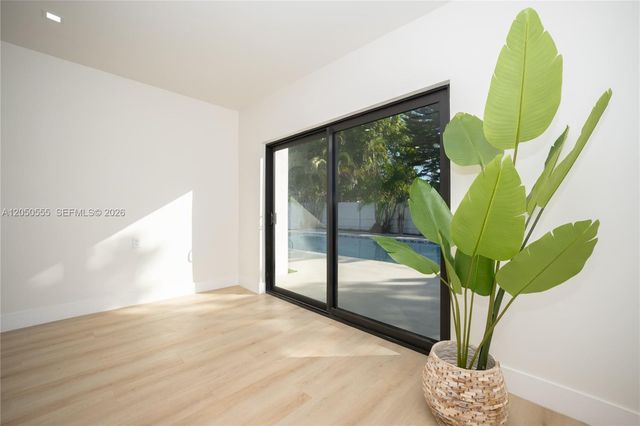 15411 NE 10th Avenue, North Miami Beach, FL 33162