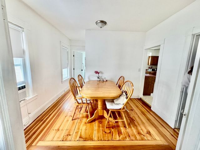 225 White St, Lowell, MA 01854