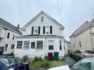 225 White St, Lowell, MA 01854