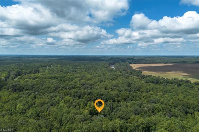 381 Hunters Point, Lexington, NC 27295