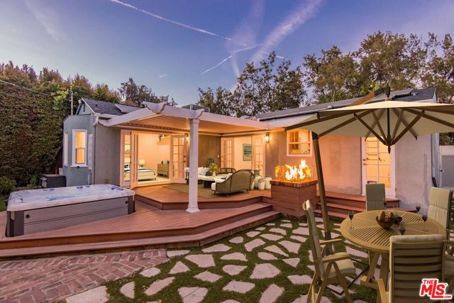 1947 Midvale Avenue, Los Angeles, CA 90025