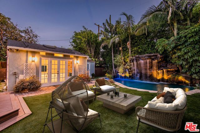 1947 Midvale Avenue, Los Angeles, CA 90025