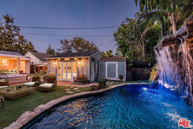 1947 Midvale Avenue, Los Angeles, CA 90025