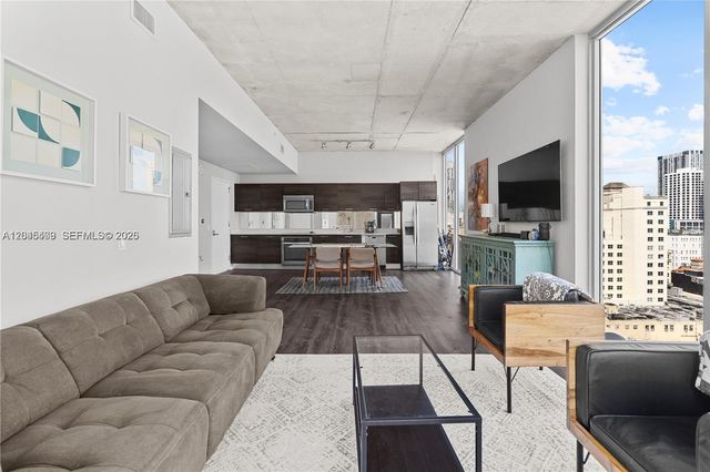 151 SE 1st Street 1402, Miami, FL 33131