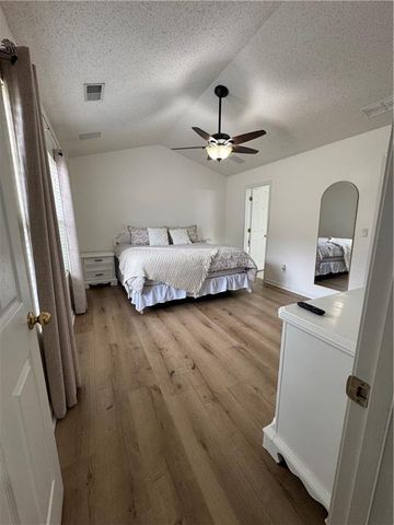 1003 Rolling Ridge Lane, Auburn, GA 30011