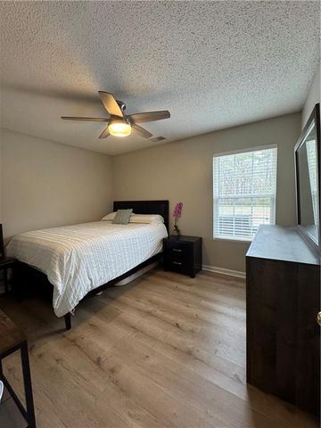 1003 Rolling Ridge Lane, Auburn, GA 30011