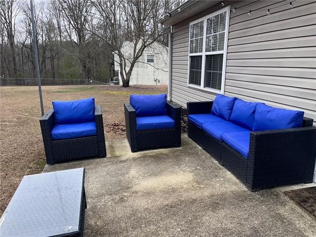 1003 Rolling Ridge Lane, Auburn, GA 30011