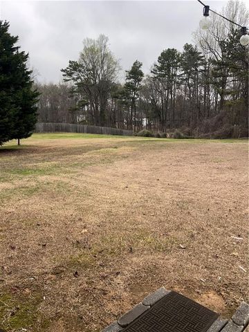 1003 Rolling Ridge Lane, Auburn, GA 30011