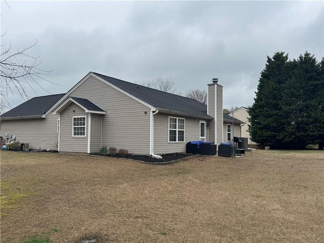 1003 Rolling Ridge Lane, Auburn, GA 30011